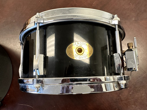 Noble cooley solid shell - &,